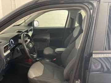 2022 Ford Maverick - image 3