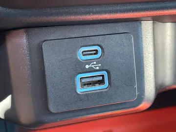 2023 Ford Maverick - image 23