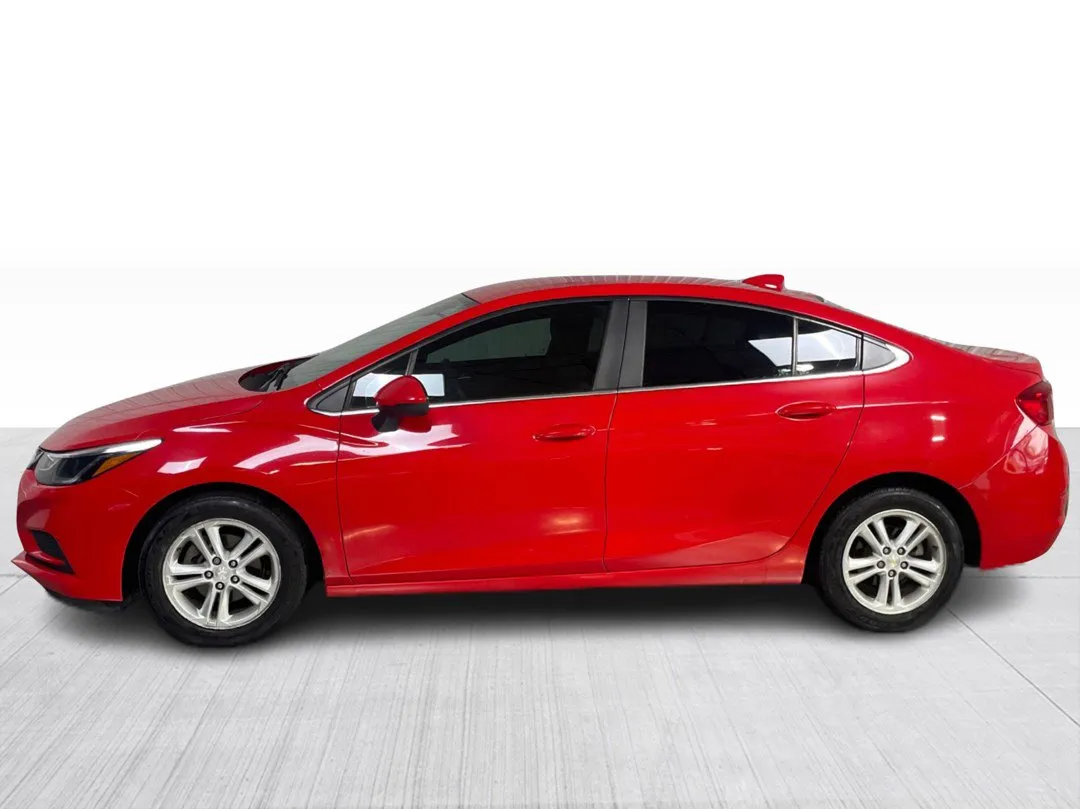 2017 Chevrolet Cruze — photo 8