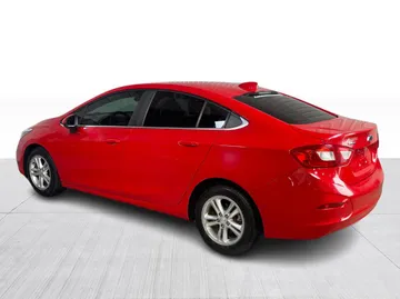 2017 Chevrolet Cruze - image 10