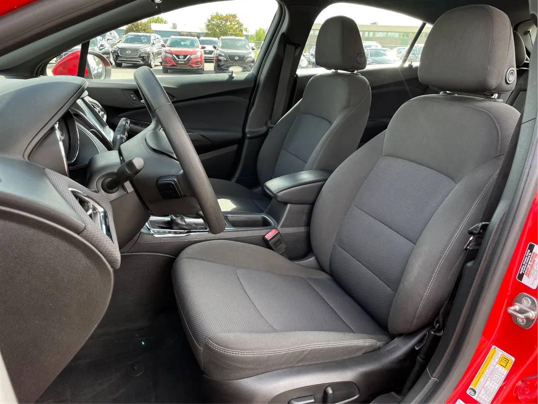2018 Chevrolet Cruze for sale - photo 3