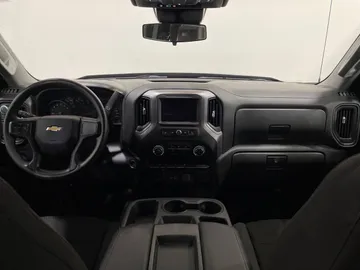 2024 Chevrolet Silverado 1500 - image 4