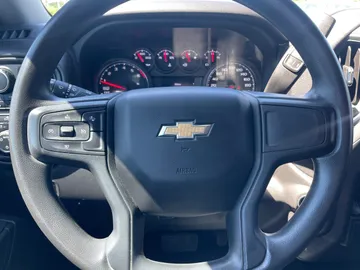 2024 Chevrolet Silverado 1500 - image 17