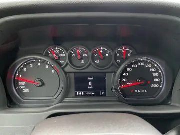 2024 Chevrolet Silverado 1500 - image 17