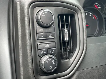2024 Chevrolet Silverado 1500 - image 19