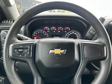 2024 Chevrolet Silverado 1500 - image 17