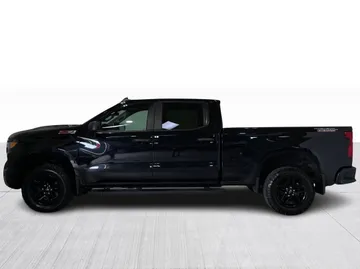 2023 Chevrolet Silverado 1500 - image 10