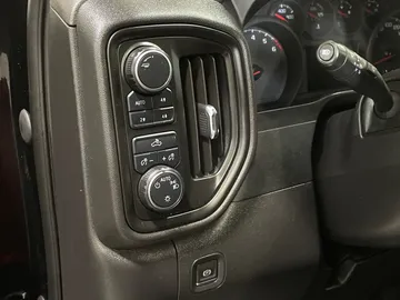 2023 Chevrolet Silverado 1500 - image 27