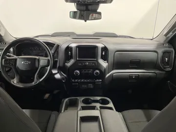 2023 Chevrolet Silverado 1500 - image 4