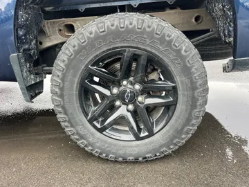 2023 Chevrolet Silverado 1500 - image 8