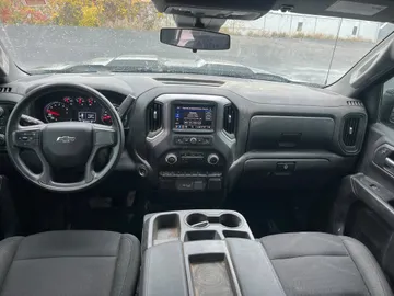 2023 Chevrolet Silverado 1500 - image 10