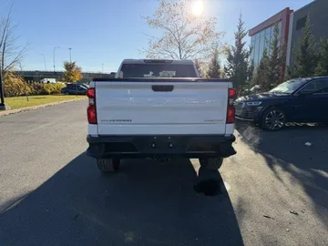2024 Chevrolet Silverado 1500 - image 6
