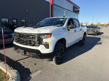 2024 Chevrolet Silverado 1500 - image 3