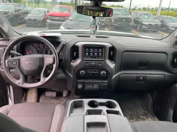 2022 Chevrolet Silverado 1500 LTD - image 9