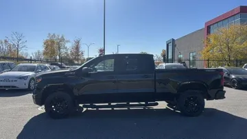 2024 Chevrolet Silverado 1500 - image 4