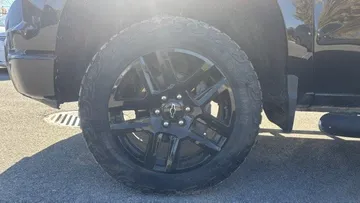2024 Chevrolet Silverado 1500 - image 7