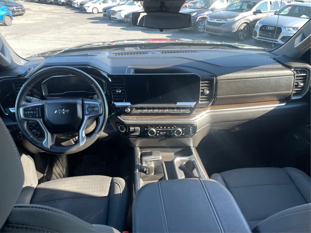 2023 Chevrolet Silverado 1500 — photo 4