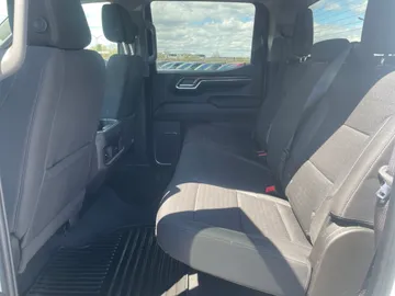 2024 Chevrolet Silverado 1500 - image 15
