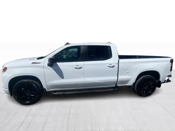 2024 Chevrolet Silverado 1500 - image 10