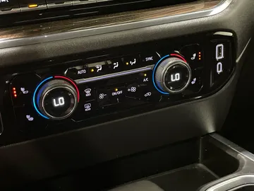 2024 Chevrolet Silverado 1500 - image 21