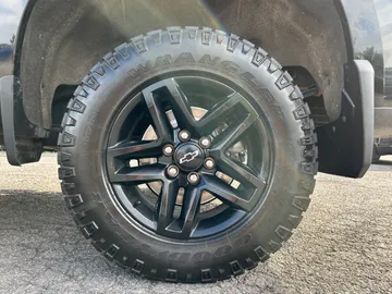 2022 Chevrolet Silverado 1500 - image 7