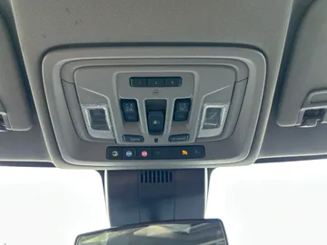 2022 Chevrolet Silverado 1500 - image 16