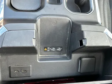 2022 Chevrolet Silverado 1500 - image 29