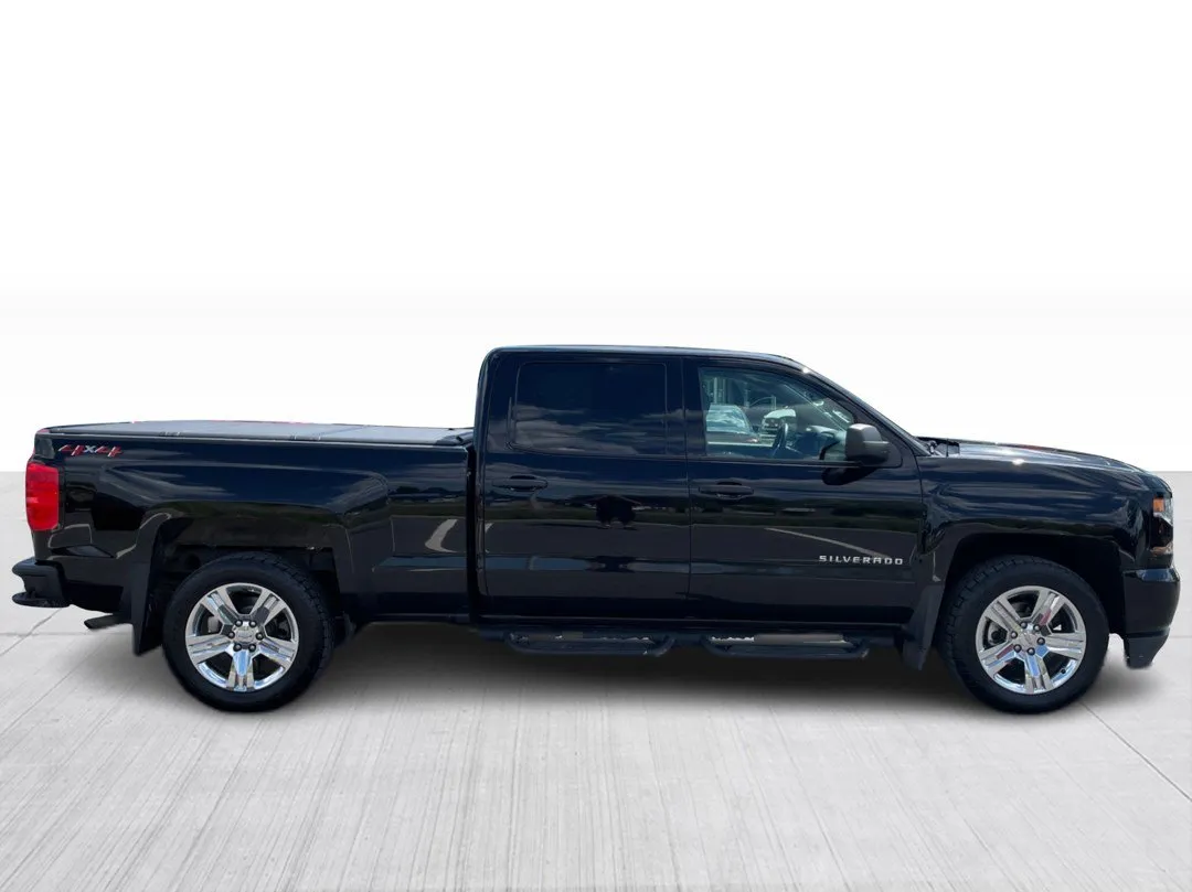 2018 Chevrolet Silverado 1500 — photo 2