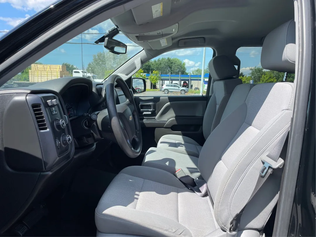 2018 Chevrolet Silverado 1500 — photo 3