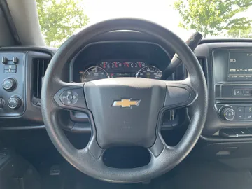 2018 Chevrolet Silverado 1500 - image 17