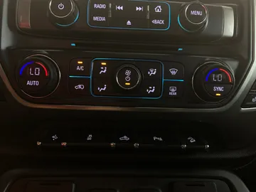 2018 Chevrolet Silverado 1500 - image 23