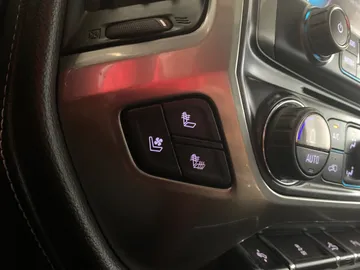 2018 Chevrolet Silverado 1500 - image 27