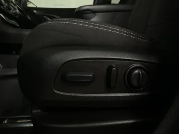2024 GMC Terrain - image 18