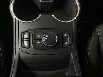 2024 GMC Terrain - image 28