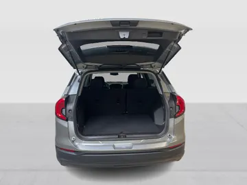 2024 GMC Terrain - image 12