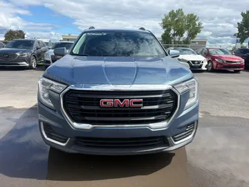 2024 GMC Terrain - image 2