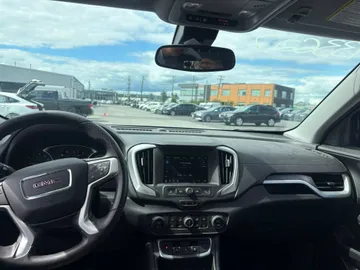2024 GMC Terrain - image 10