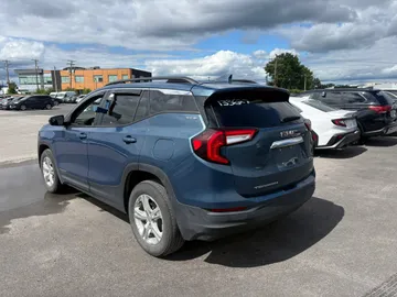 2024 GMC Terrain - image 6