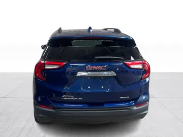 2022 GMC Terrain - image 12