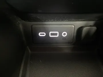 2022 GMC Terrain - image 27