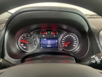 2022 GMC Terrain - image 16