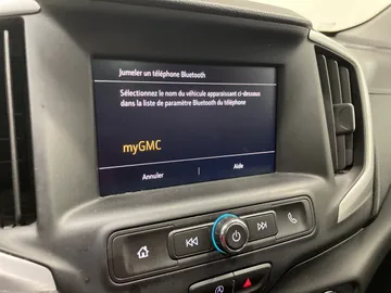 2022 GMC Terrain - image 26