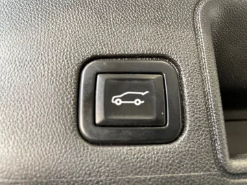 2022 GMC Terrain - image 30