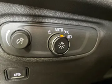 2022 GMC Terrain - image 29