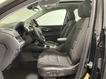 2022 GMC Terrain - image 3