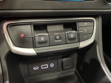 2022 GMC Terrain - image 27