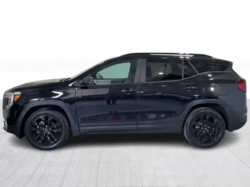 2022 GMC Terrain - image 11