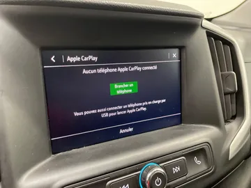 2022 GMC Terrain - image 8