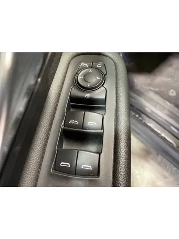 2022 GMC Terrain - image 22