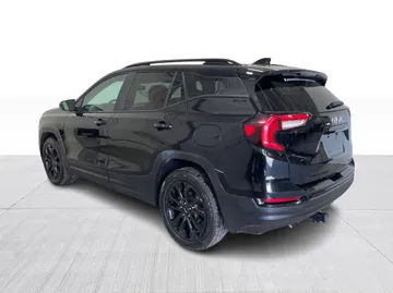 2022 GMC Terrain - image 12